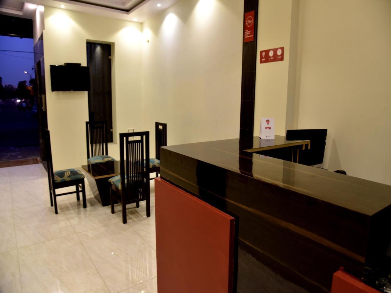 Hotel Rang Mahal Near Jaipur International Airport Exterior photo